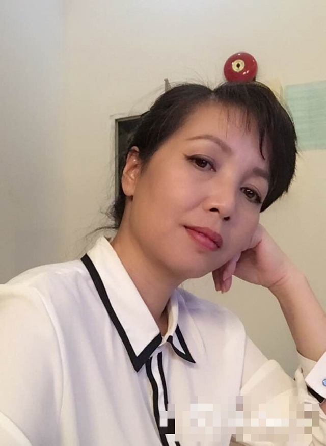 Mẹ ruột nổi tiếng mạng xã hội của Bích Phương: Nhiều lần &#39;cà khịa&#39;, sốt ruột chuyện con gái chậm lấy chồng - 2