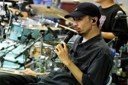 Nhạc - Đen nhắn nhủ điều đặc biệt đến dàn nghệ sĩ khách mời trong "Show của Đen"