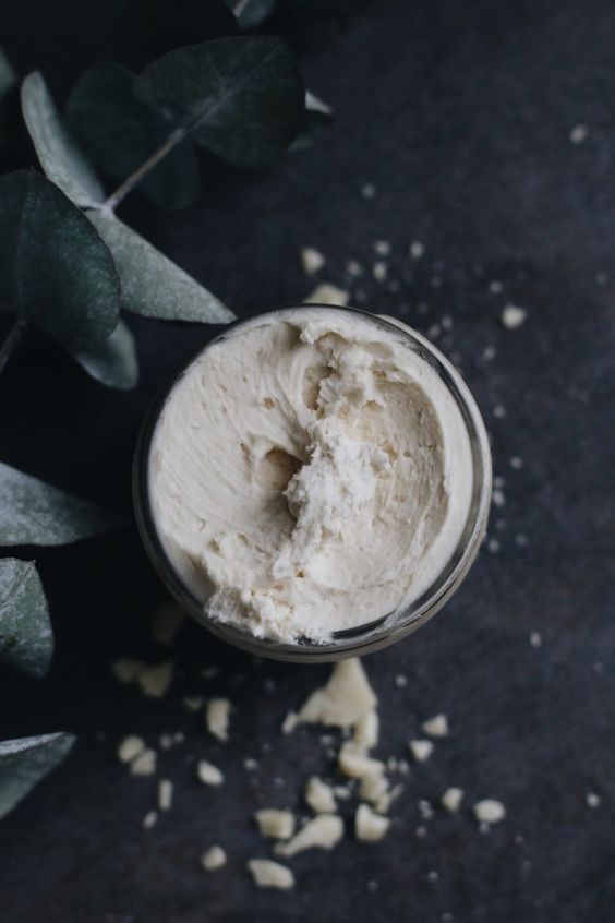 Bí quyết dùng bột tắm sáng da từ thảo dược, giúp da trắng bền khỏe dưới nắng hè - 3