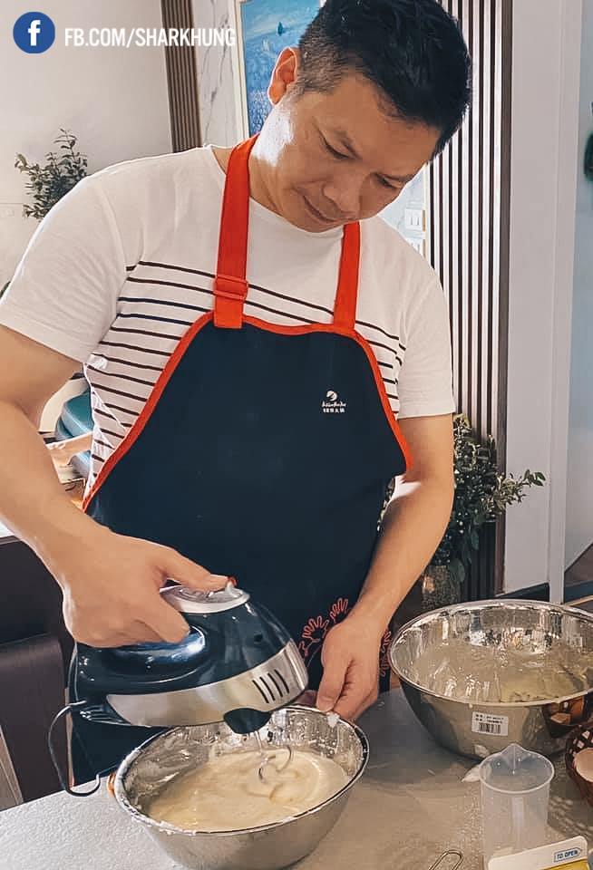 Nói về tình yêu dành cho gia đình nhỏ, Shark Hưng đã nhiều lần khiến người hâm mộ xuýt xoa bởi sự lãng mạn, tinh tế của bản thân. Là một doanh nhân, Shark Hưng luôn bận rộn với các dự án lớn nhỏ. Thế nhưng, riêng với gia đình, "vị cá mập" vẫn sắp xếp thời gian để vun vén hạnh phúc từ những điều đơn giản nhất.