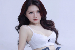 Công nghệ thông tin - MC "quốc dân" làng eSports Việt tung bộ ảnh cực "nóng"