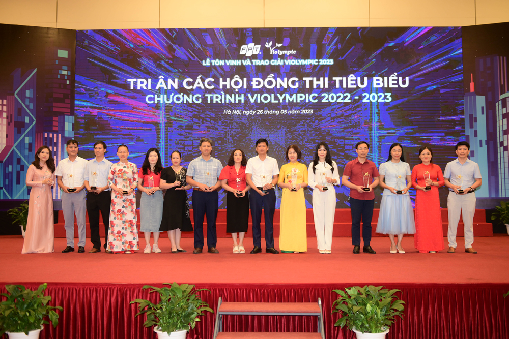 Ban tổ chức Violympic tri ân các hội đồng thi tiêu biểu, sát cánh cùng sân chơi trong nhiều năm liên tiếp