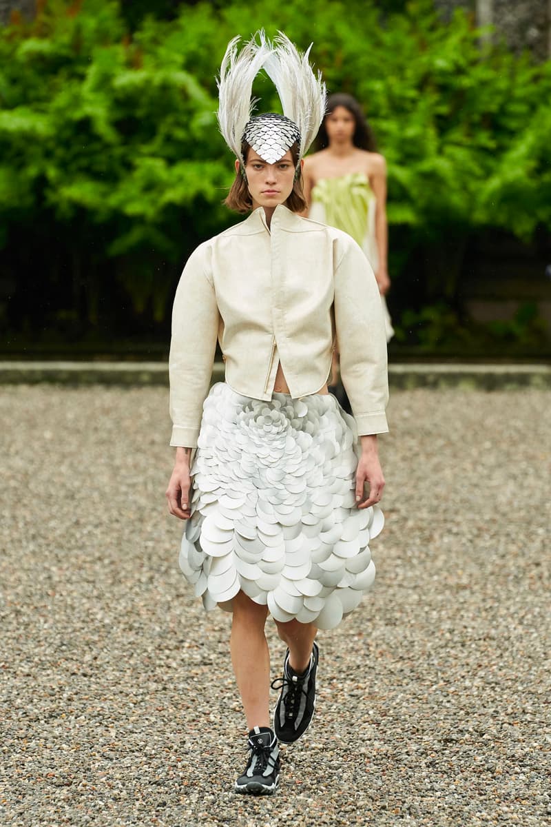 Louis Vuitton Resort 2024 là một bước đi thanh tao trong thời trang cao cấp Mermaidcore - 2