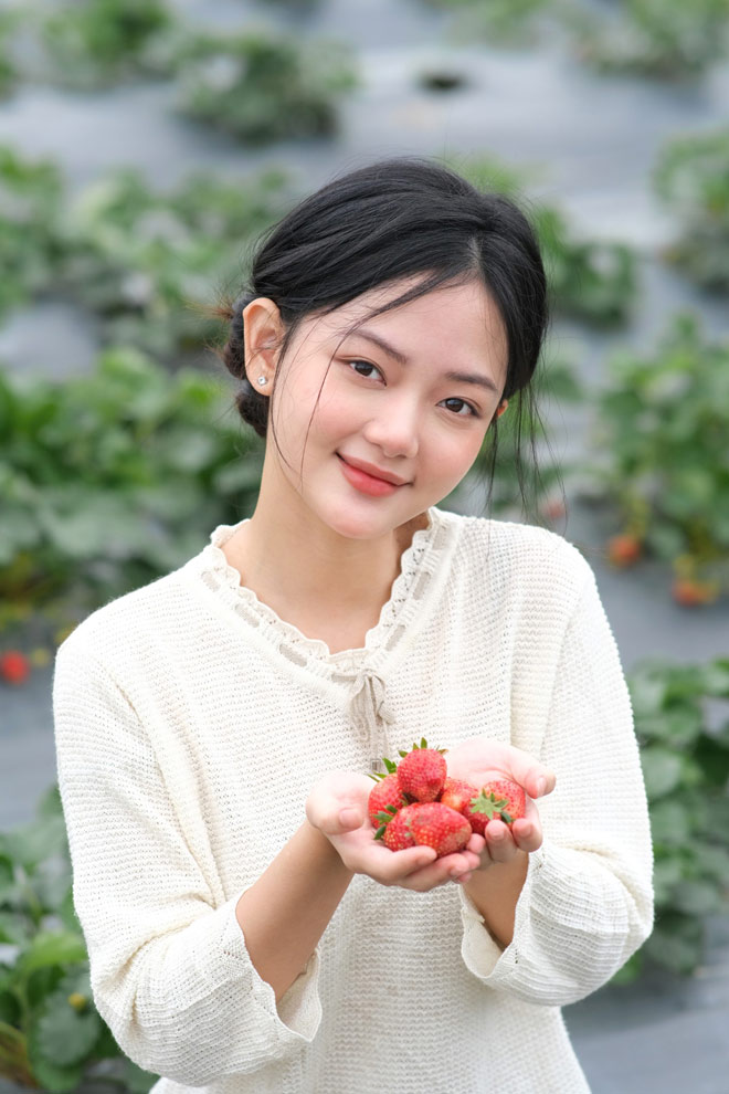 Lâm Anh - chủ kênh ẩm thực "Thôn nữ"