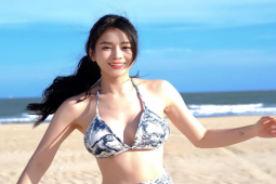 Thời trang - "DJ đẹp nhất Đà Nẵng" diện bikini 14 triệu đồng, khoe vóc dáng như búp bê trên biển