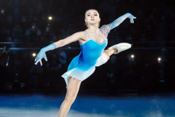 Thời trang - Gu mặc của “Thiên thần trượt băng” nước Nga tuổi 17