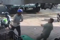 An ninh - Xã hội - Người đàn ông cầm dao chém công an và hai bảo vệ dân phố