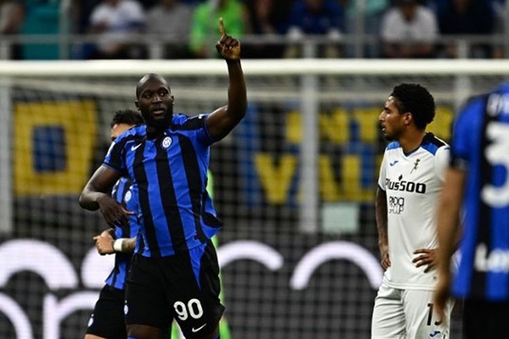 Romelu Lukaku ghi bàn ở ngay giây thứ 39 cho Inter Milan vào lưới Atalanta