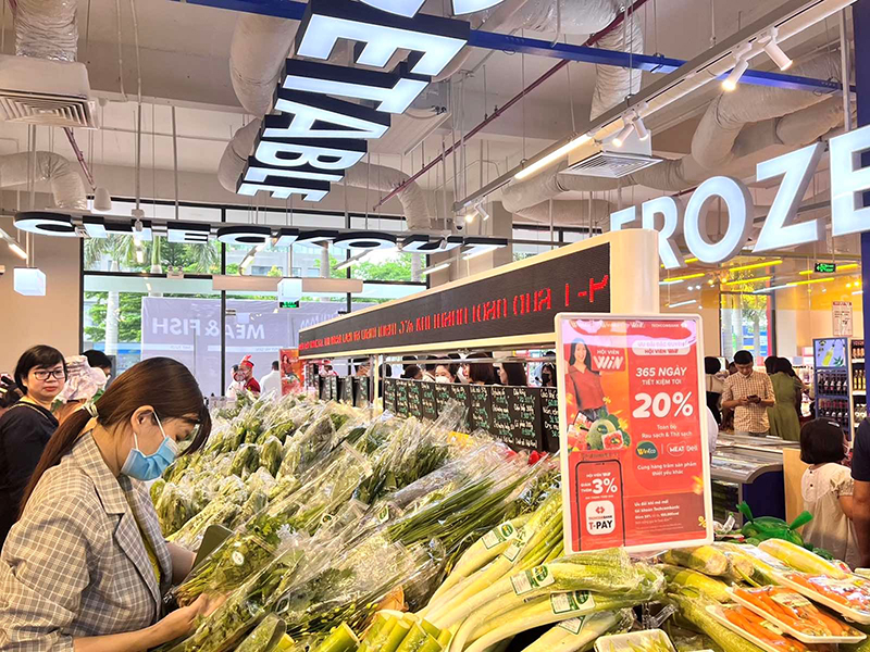 Khu vực rau củ phong phú chủng loại và rất tươi ngon