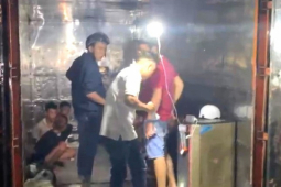 Pháp luật - Bạn gái nhí bị tán tỉnh, thiếu niên huy động chiến hữu xử lý ‘tình địch’