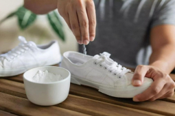 Đàn ông - 8 cách giúp chàng khử mùi giày cực hiệu quả