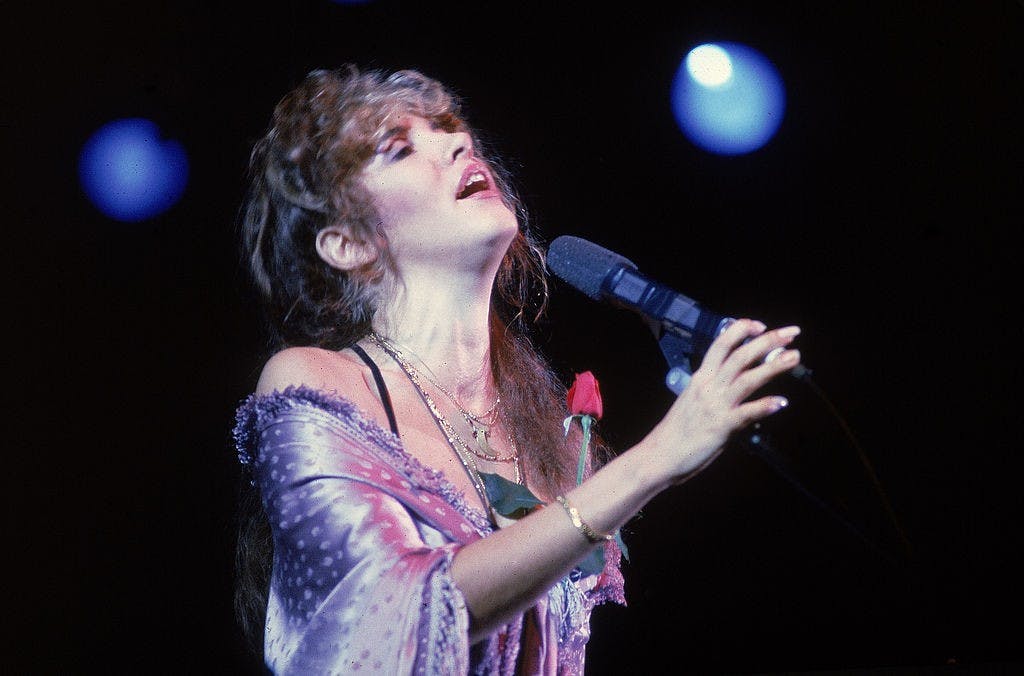 Ngắm phong cách kinh điển của biểu tượng nhạc rock huyền thoại - 3