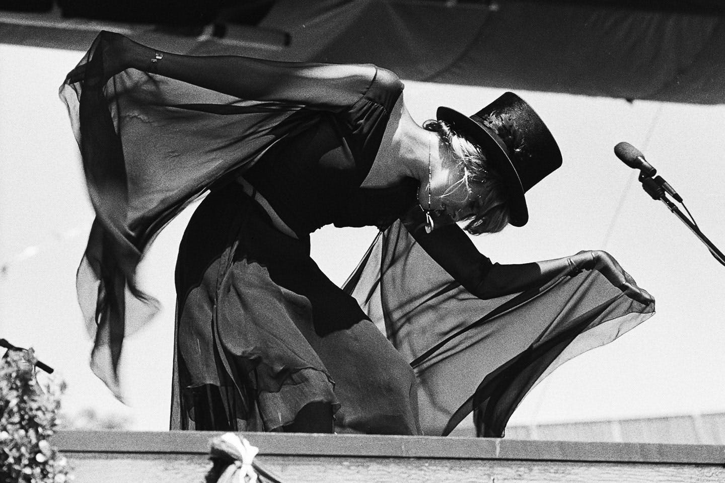 Ngắm phong cách kinh điển của biểu tượng nhạc rock huyền thoại - 14