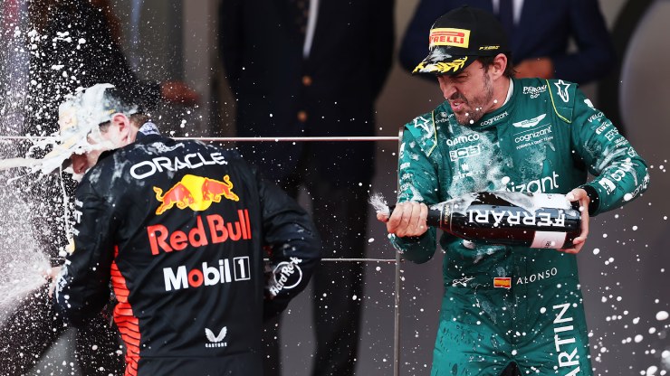 Verstappen và Alonso tiếp tục có chặng đua đáng nhớ