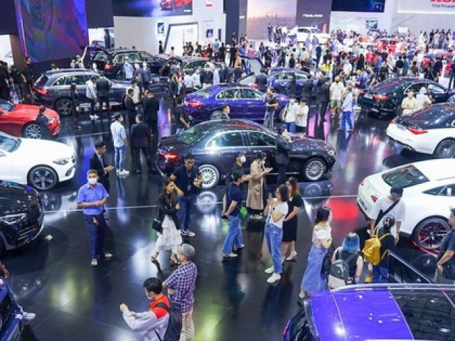 Tin tức ô tô - Thị trường ô tô ảm đạm, doanh nghiệp 'ngại' nhập xe con về nước