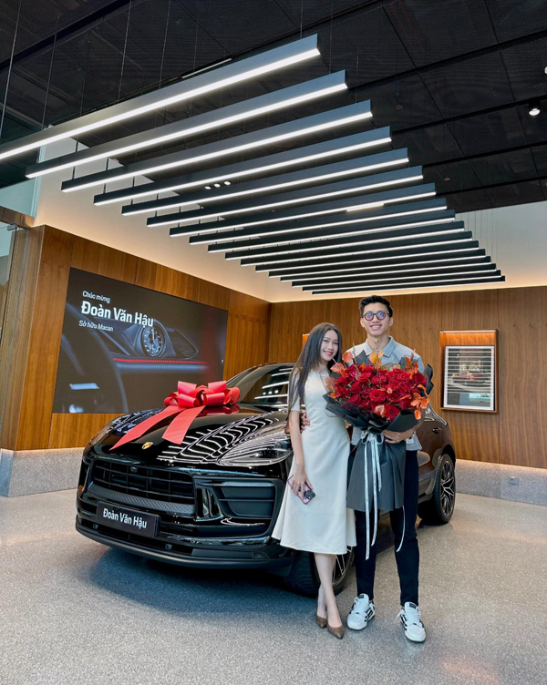 Đoàn Văn Hậu - Doãn Hải My sau 3 năm hẹn hò: Nhà trai mua xe Porsche gần 5 tỷ, nhà gái độc lập kinh tế - 1