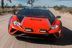 Lamborghini trình làng bộ sưu tập siêu xe Huracan Sterrato