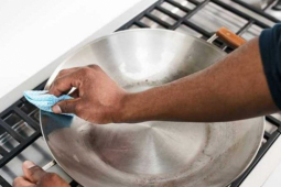 Ẩm thực - Mẹo hay đánh bay mọi vết rỉ sét để có đồ dùng sáng bóng