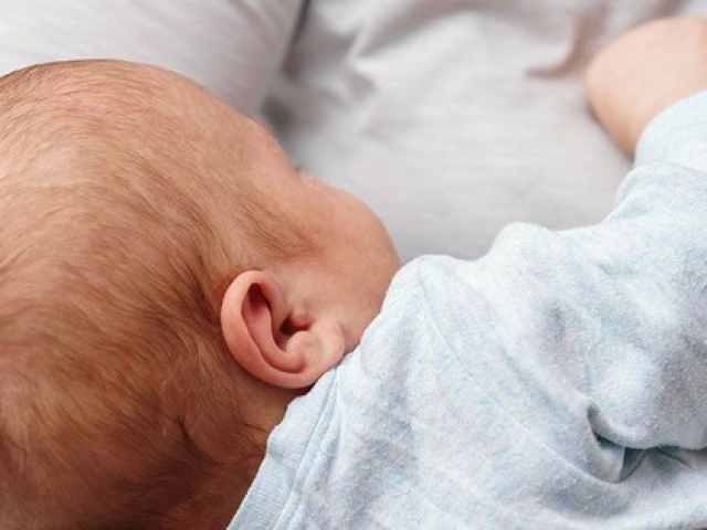 Sức khỏe đời sống - Mẹ bị nhiễm virus HPV có nên cho con bú không?