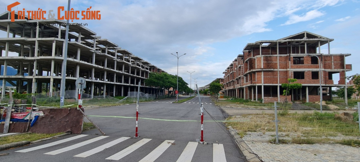 Cách trung tâm Đà Nẵng 10km, Khu đô thị sinh thái Golden Hills từng được đánh giá là dự án trọng điểm trong bức tranh quy hoạch tổng thể đô thị của thành phố Đà Nẵng trong tương lai.