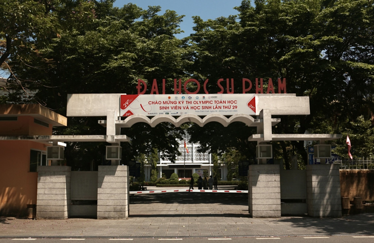 Với cụm từ “Modernist architecture” (kiến trúc hiện đại) khi đang ở Huế thì không thể không nhắc đến kiến trúc trường ĐH Sư phạm Huế, một trường thành viên thuộc Đại học Huế, nơi đào tạo và nghiên cứu khối ngành Sư phạm tại miền Trung, được Bộ GD&ĐT chọn là 1 trong 3 trường Sư phạm trọng điểm quốc gia. (Ảnh: Thiên Chương)