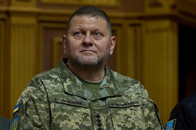 Tổng tư lệnh quân đội Ukraine Valery Zaluzhny. Ảnh: Reuters