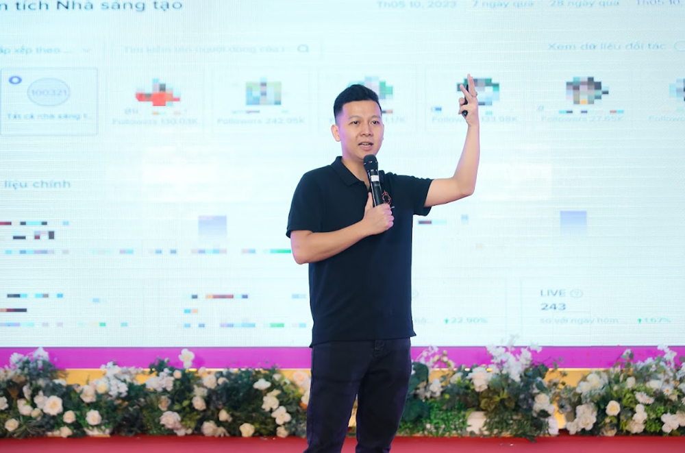 Anh Cấn Mạnh Linh - chuyên gia đào tạo TikTok chia sẻ tại chương trình