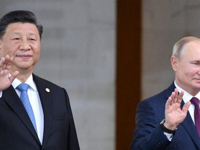Nga đáp trả phát biểu của ông Macron về ‘lệ thuộc’ vào Trung Quốc