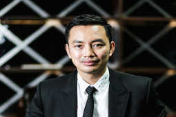 Kinh doanh - Bỏ túi thêm hàng trăm tỷ đồng, đại gia 48 tuổi người Thanh Hóa trở lại mốc tỷ USD