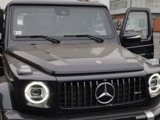 Thị trường - Tiêu dùng - Xe Mercedes G63 giá 12 tỷ đồng bị ''bỏ rơi'' ở cảng Hải Phòng