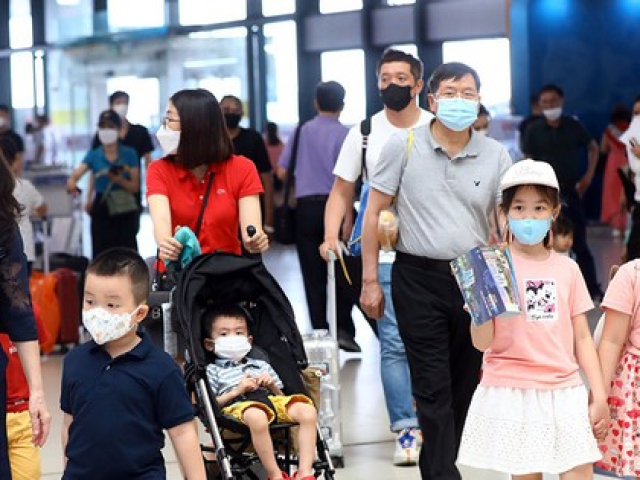 Thị trường - Tiêu dùng - ‘'Nóng’' vé máy bay du lịch hè