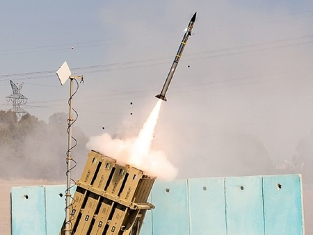 Thế giới - Vòm sắt - hệ thống đánh chặn tên lửa thành công hơn 90% của Israel?