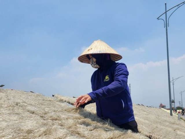 Thị trường - Tiêu dùng - Về nơi nắng càng gay gắt, dân càng vui