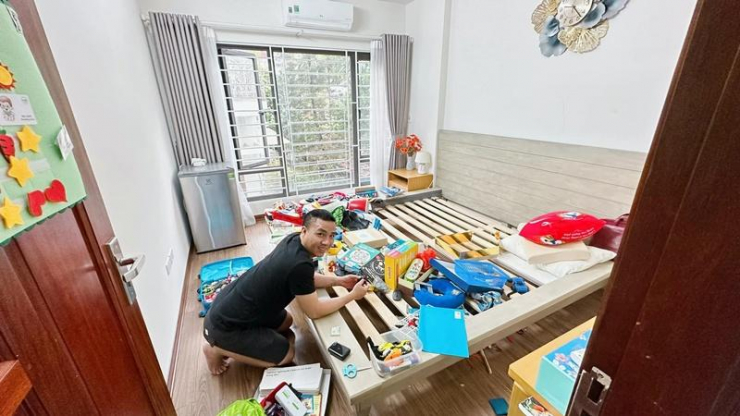 MC Hoàng Linh chuyển phòng cho con riêng, khán giả nể phục trước hành động của chồng mới - 4