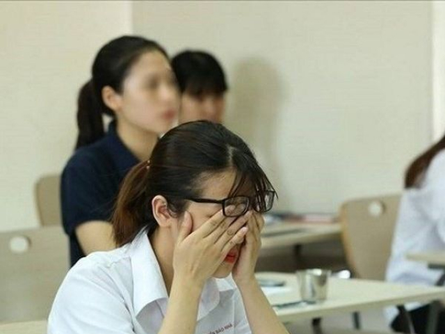 Giáo dục - du học - Cha mẹ "khoe" thành tích của con lên mạng xã hội, chuyên gia giáo dục nói gì?