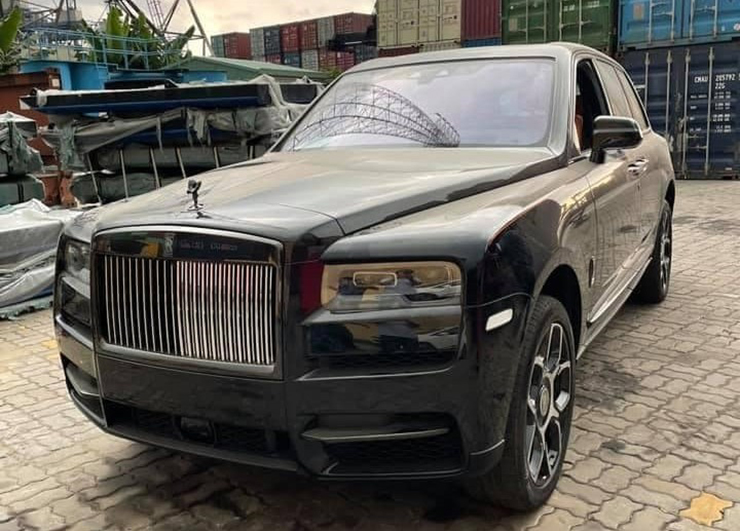 Ảnh minh họa Rolls-Royce Cullinan bị "bỏ rơi" tại cảng Hải Phòng.