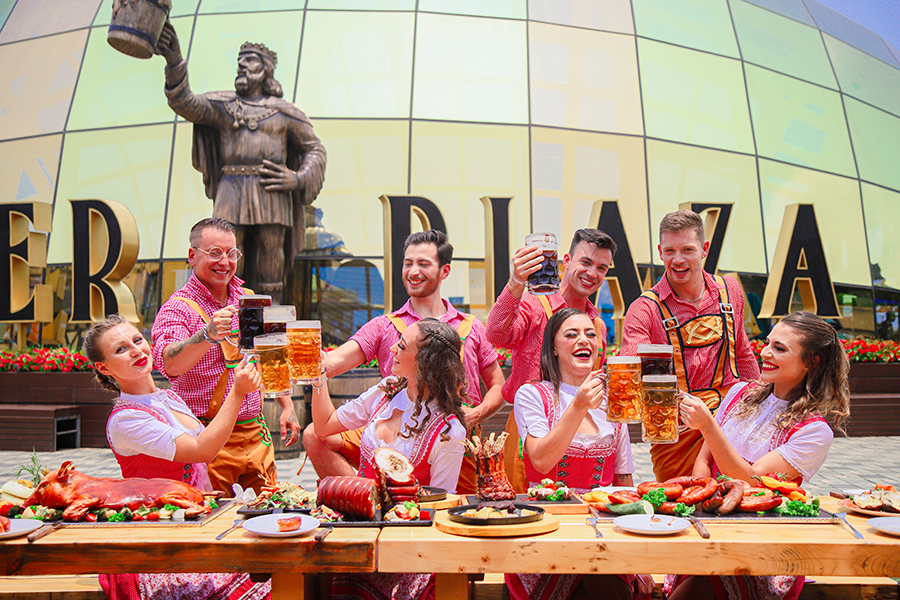 Không khí lễ hội ngập tràn tại Sun World Ba Na Hills mùa hè này