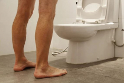 Sức khỏe đời sống - 99% đàn ông đang tiểu tiện sai cách
