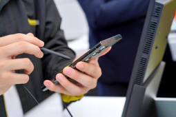 Thời trang Hi-tech - Bảng giá smartphone Samsung tháng 6/2023: Galaxy S22 giảm gần nửa giá