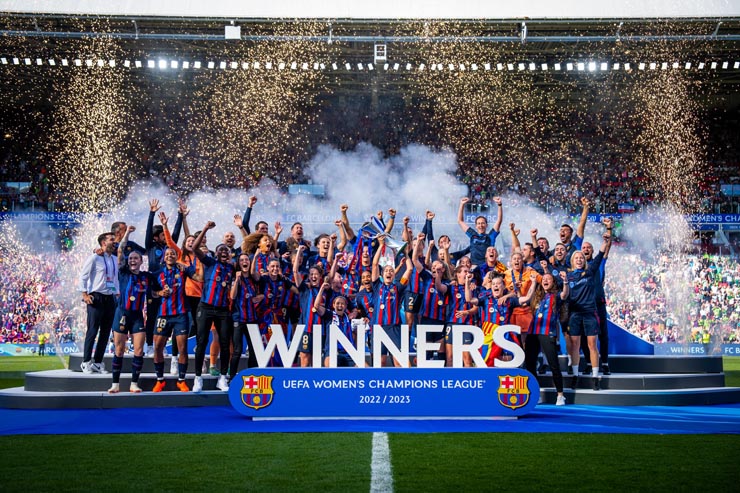 Barcelona đăng quang Champions League một cách ngoạn mục