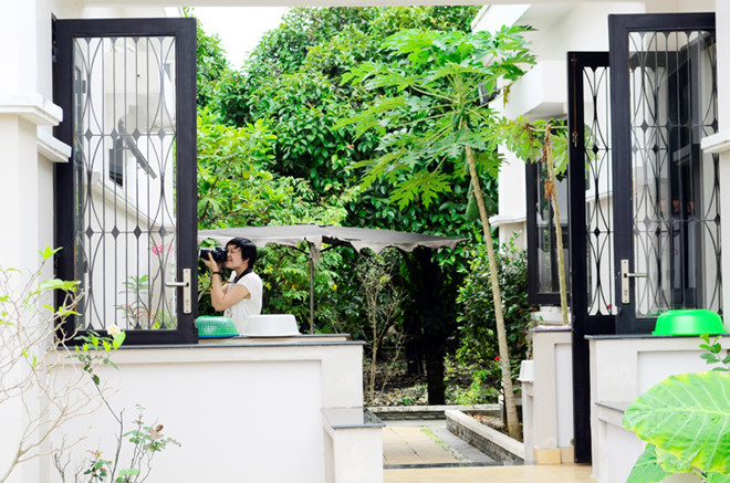 "Người đẹp Tây Đô" Việt Trinh gây ngỡ ngàng trước nhan sắc tuổi 50, lui về ở ẩn trong căn nhà đậm dấu ấn Phật giáo - 7