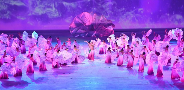 Lo 'lạm phát' danh hiệu nghệ sỹ - 2