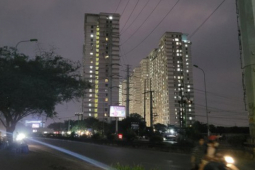 Thị trường - Tiêu dùng - Muôn kiểu tiết kiệm điện ở Hà Nội: Không đun nấu, thay đổi thiết bị làm mát để giảm tiêu thụ điện năng