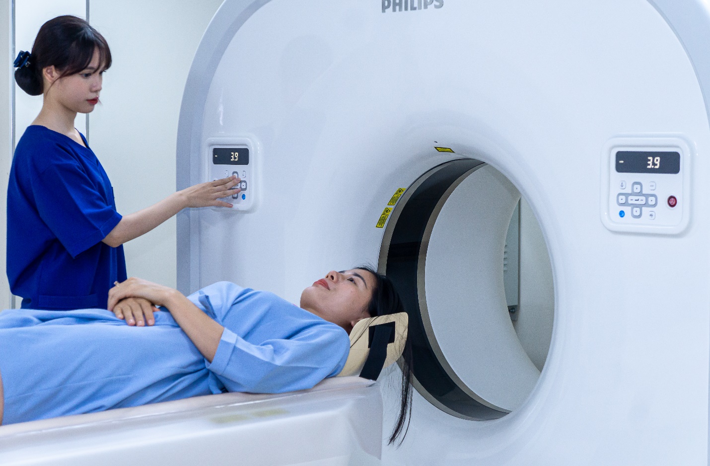 Hệ thống chụp cắt lớp vi tính đa dãy hiện đại được trang bị tại phòng khám Sakura 65 Trịnh Công Sơn- Hà Nội