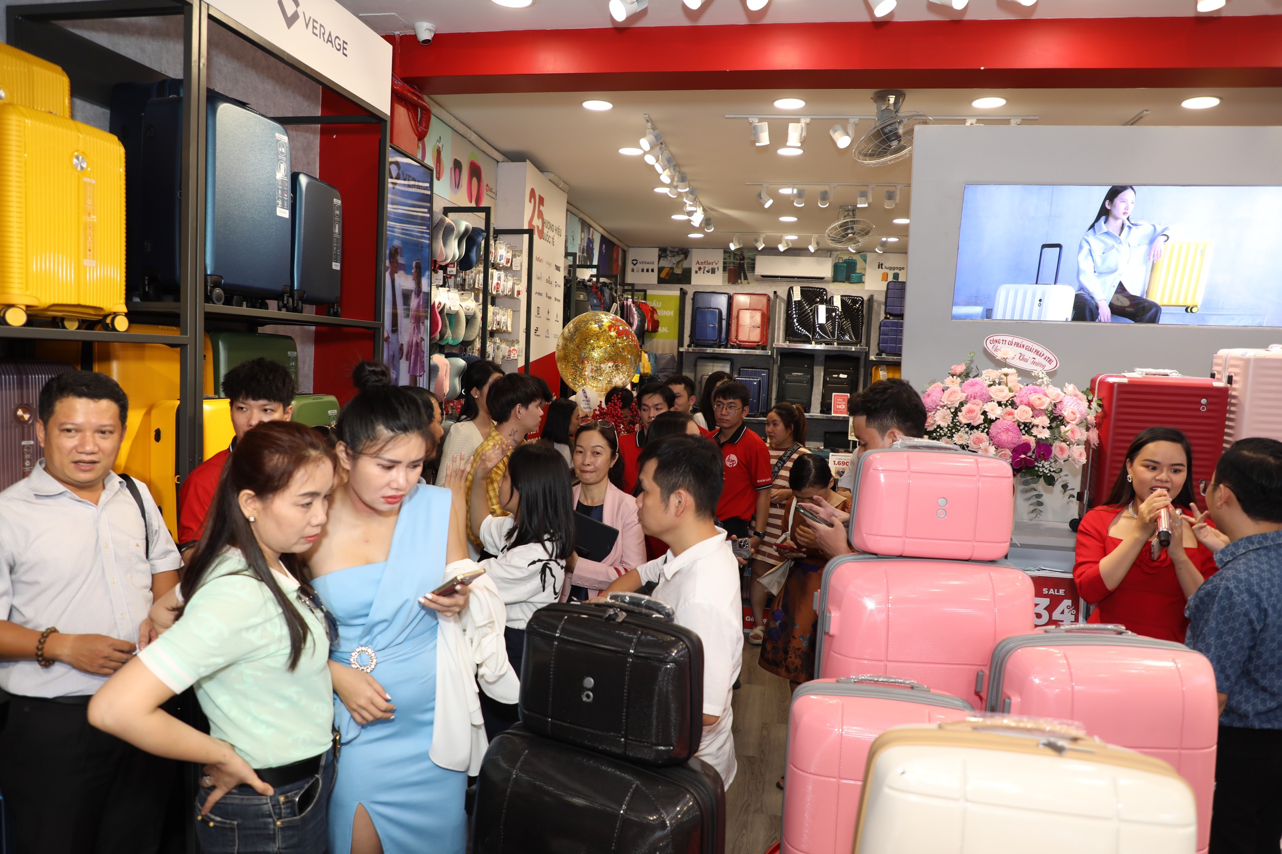 LUG.vn đồng loạt khai trương hai cửa hàng hành lý cao cấp tại Hà Nội và Thành phố Hồ Chí Minh - 6