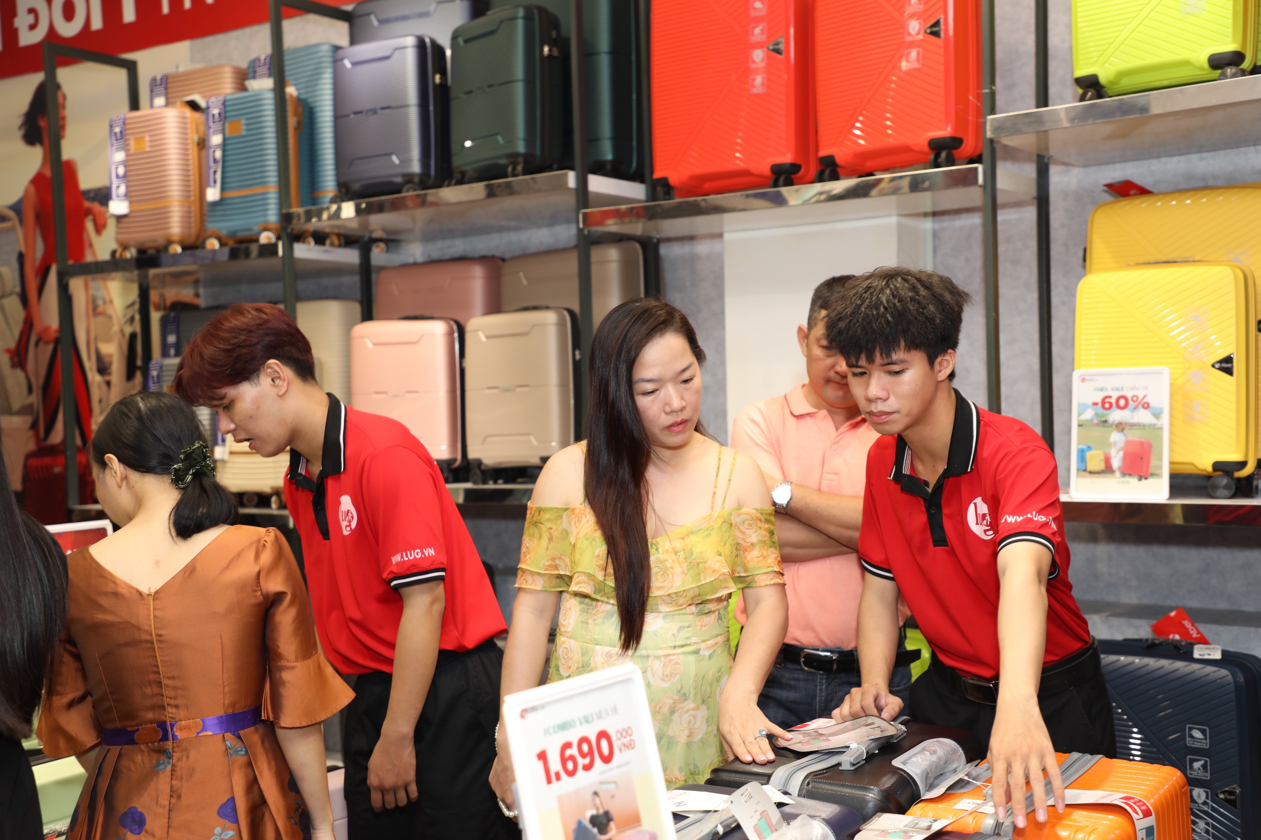 LUG.vn đồng loạt khai trương hai cửa hàng hành lý cao cấp tại Hà Nội và Thành phố Hồ Chí Minh - 5
