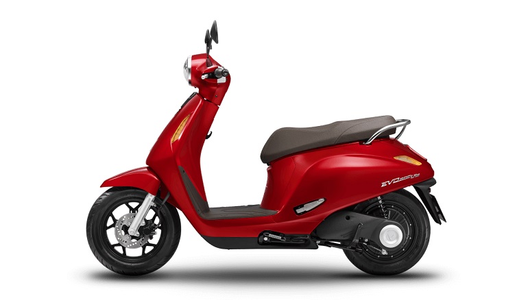 Tầm 20 triệu đồng mua xe máy điện hay xe xăng 50cc tốt hơn? - 1