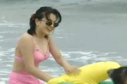 Thời trang - Song Hye Kyo mặc bikini gợi cảm trong phân cảnh "thân mật" bỗng lên top 1 tìm kiếm