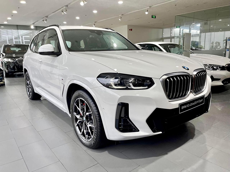 BMW giảm giá nhiều dòng xe, cao nhất gần 600 triệu đồng - 9
