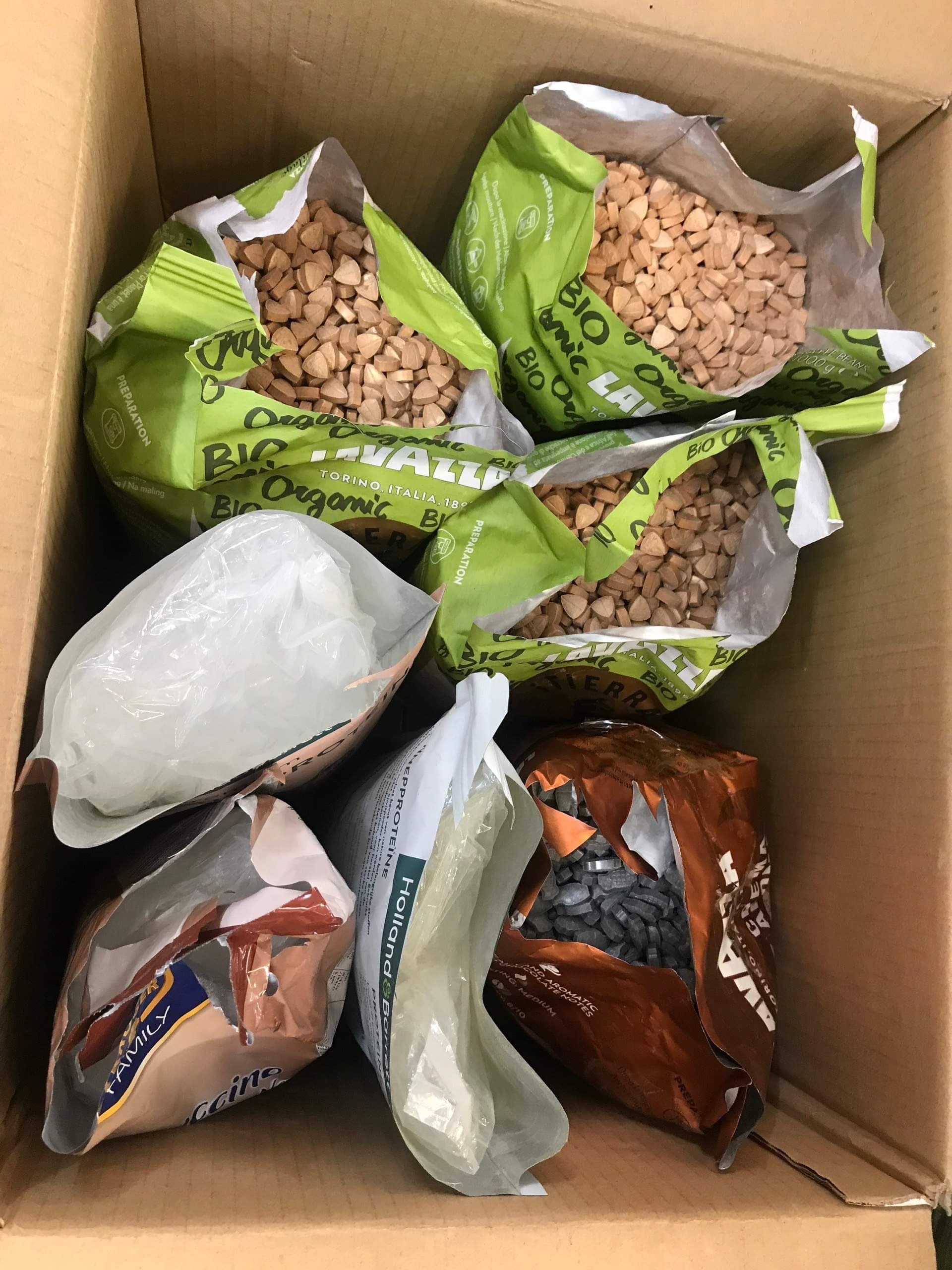Cảnh sát triệt phá đường dây ma túy khủng, vợ chồng chủ quán ăn đêm bị “lật mặt” - 2